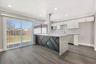 1913 Edna Smith Dr, Garland, TX 75040 - Photo 5