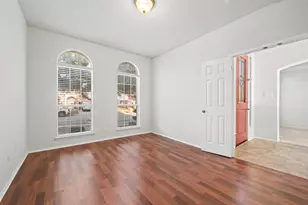 4902 Spring Lake Pkwy, Mansfield, TX 76063 - Photo 5