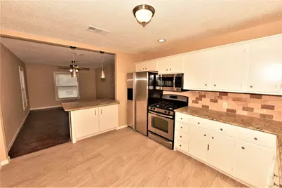 315 Texas Street, Cedar Hill, TX 75104 - Photo 5