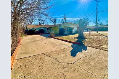 1361 S Pioneer Drive, Abilene, TX 79605 - Photo 3