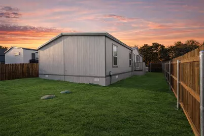 915 Arkansas River Drive, Granbury, TX 76048 - Photo 1