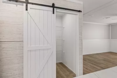 915 Arkansas River Drive, Granbury, TX 76048 - Photo 11