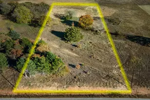 214 Trailride Ln, Nocona, TX 76255 - Photo 3