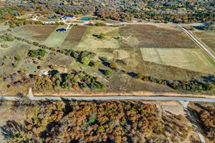 214 Trailride Ln, Nocona, TX 76255 - Photo 9