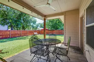 402 E Main St, Tioga, TX 76271 - Photo 21