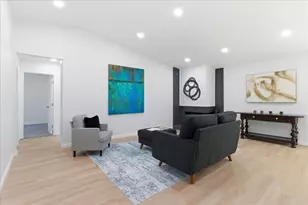 158 Centennial Dr, Lewisville, TX 75067 - Photo 5