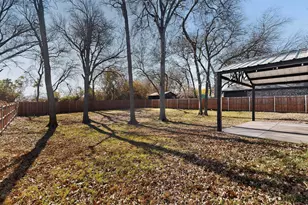 535 W Crossland Blvd, Grand Prairie, TX 75052 - Photo 35