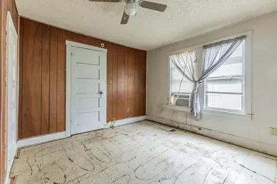 316 E Warren Street, Hewitt, TX 76643 - Photo 9