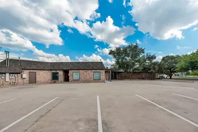 726 Dalworth Street #1000, Grand Prairie, TX 75050 - Photo 9