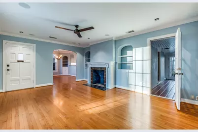 818 Valencia Street, Dallas, TX 75223 - Photo 7