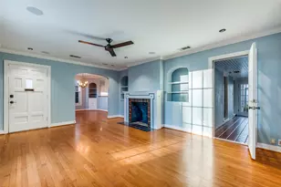 818 Valencia St, Dallas, TX 75223 - Photo 7