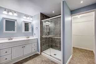 818 Valencia St, Dallas, TX 75223 - Photo 25