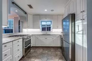 818 Valencia St, Dallas, TX 75223 - Photo 19