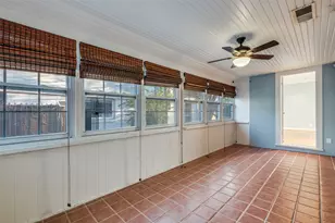 818 Valencia St, Dallas, TX 75223 - Photo 33