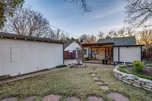 818 Valencia St, Dallas, TX 75223 - Photo 35