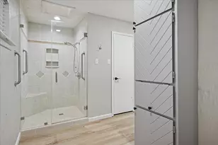 2829 Southridge Dr, Grapevine, TX 76051 - Photo 25