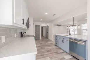 207 N Hickory St, Venus, TX 76084 - Photo 21