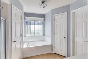 5029 Barberry Dr, Fort Worth, TX 76133 - Photo 17