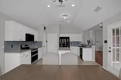 1005 Caleb Street, Burleson, TX 76028 - Photo 11