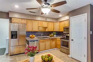 616 Black Hills Dr, Burleson, TX 76028 - Photo 5