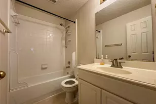 8240 Fountain Ridge Dr, Plano, TX 75025 - Photo 13