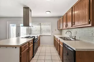 944 Longhorn Dr, Plano, TX 75023 - Photo 13