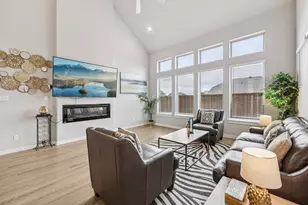 1601 Thunderbird Dr, Fort Worth, TX 76052 - Photo 7