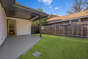 403 Kalmia Dr, Arlington, TX 76018 - Photo 25
