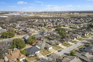 403 Kalmia Dr, Arlington, TX 76018 - Photo 27