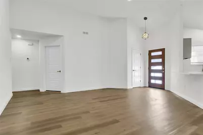 403 Kalmia Drive, Arlington, TX 76018 - Photo 7