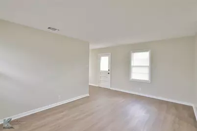 3227 S 9th Street, Abilene, TX 79605 - Photo 13