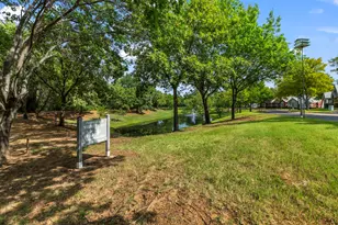 1023 Bridges Dr, Arlington, TX 76012 - Photo 31