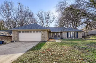 116 NE Alsbury Blvd, Burleson, TX 76028 - Photo 1