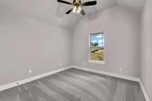 2000 Forest Bridge Dr, Azle, TX 76020 - Photo 23