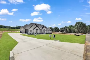 2000 Forest Bridge Dr, Azle, TX 76020 - Photo 7