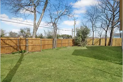 1629 E Tucker Street, Fort Worth, TX 76104 - Photo 25