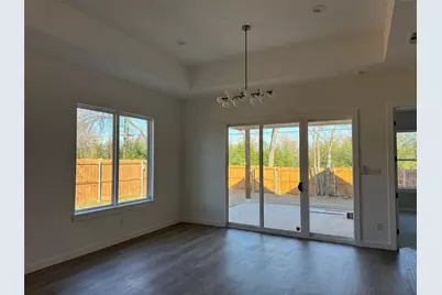 1629 E Tucker Street, Fort Worth, TX 76104 - Photo 9