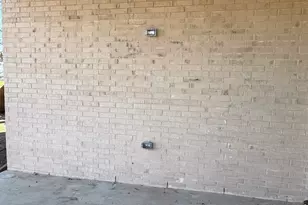 1629 E Tucker St, Fort Worth, TX 76104 - Photo 29