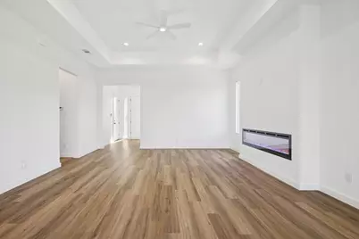 1629 E Tucker Street, Fort Worth, TX 76104 - Photo 15