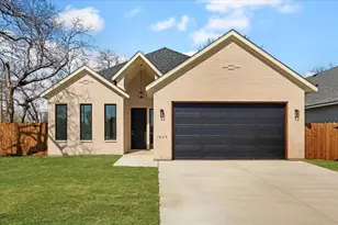 1629 E Tucker St, Fort Worth, TX 76104 - Photo 1