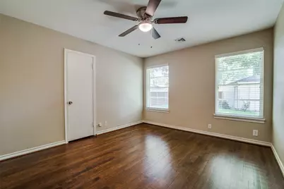 6530 Danbury Lane, Dallas, TX 75214 - Photo 17