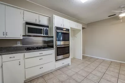 6530 Danbury Lane, Dallas, TX 75214 - Photo 7