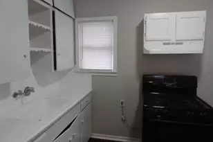 8706 Cardella Ave, Dallas, TX 75217 - Photo 5