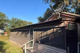 604 Broken Arrow, Quinlan, TX 75474 - Photo 3