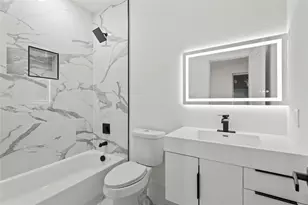 923 Walkway St, Dallas, TX 75212 - Photo 23