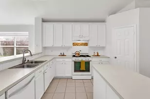 447 Trinity Dr, Allen, TX 75002 - Photo 7