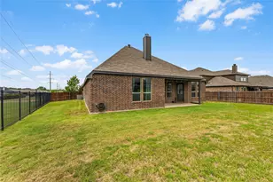 1441 Grassy Meadows Dr, Burleson, TX 76058 - Photo 33