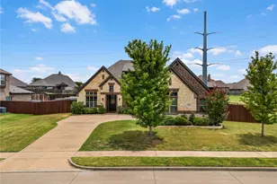 1441 Grassy Meadows Dr, Burleson, TX 76058 - Photo 3