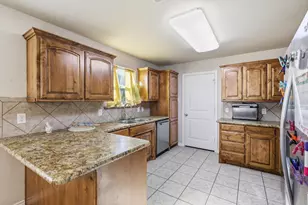 441 Buoy Dr, Crowley, TX 76036 - Photo 17