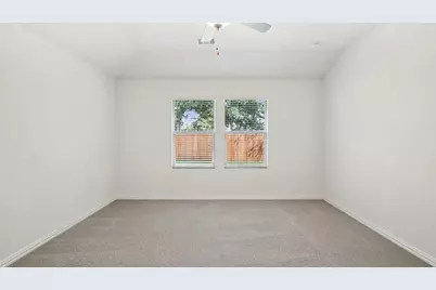 710 Edgehurst Drive, McKinney, TX 75071 - Photo 23